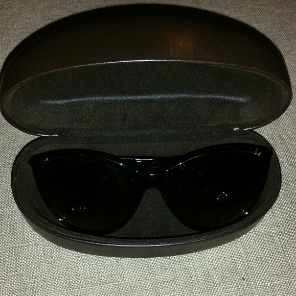 Authentic Michael Kors Sunglasses 🎆🎆🎆SOLD🎆🎆🎆 - Picture 5 of 6