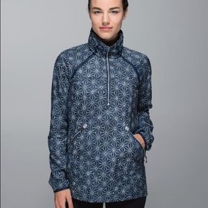 Lululemon Miss Misty Inkwell Navy Pullover Sz 8