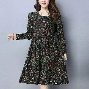 Vintage Floral print Midi dress