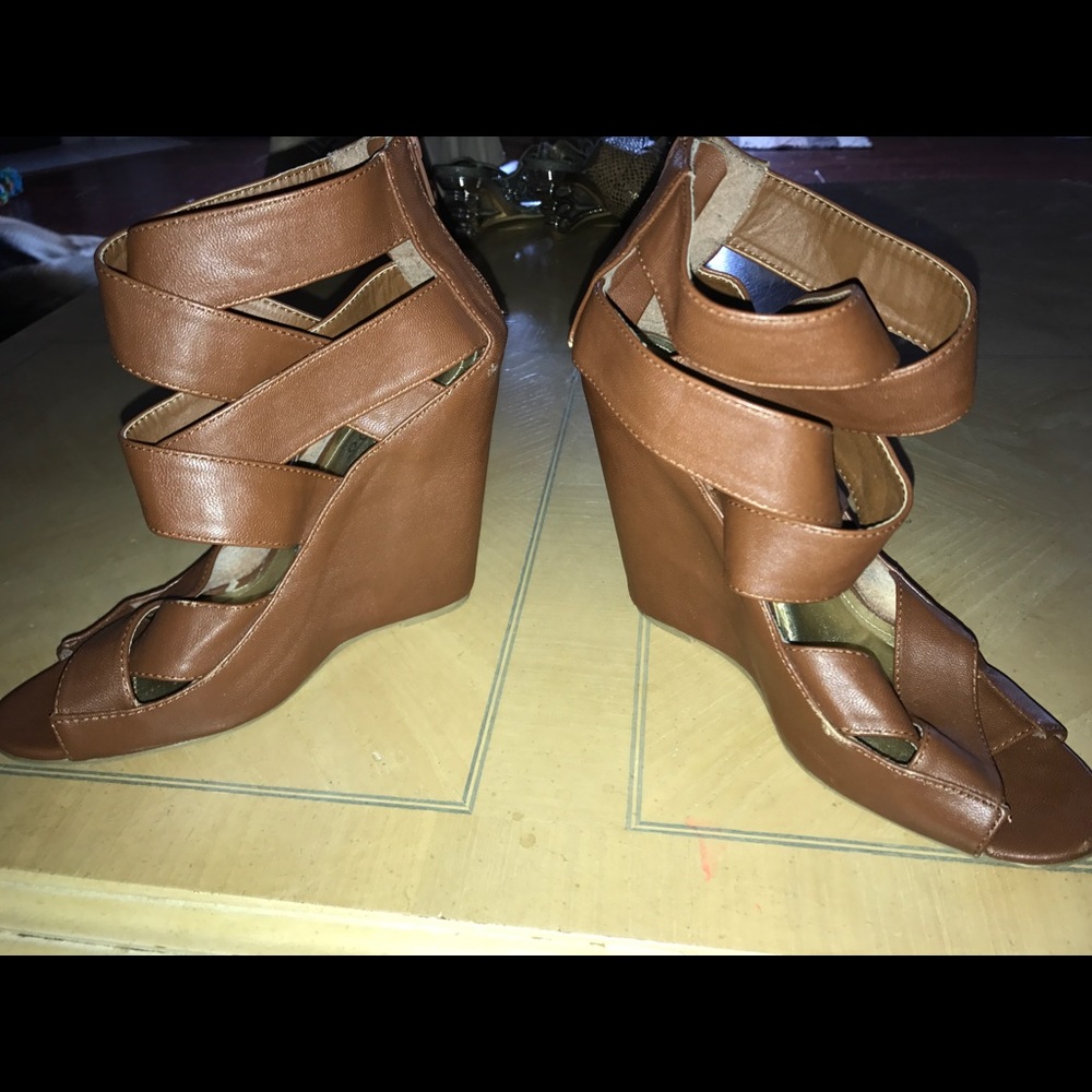 Wrap around Wedges