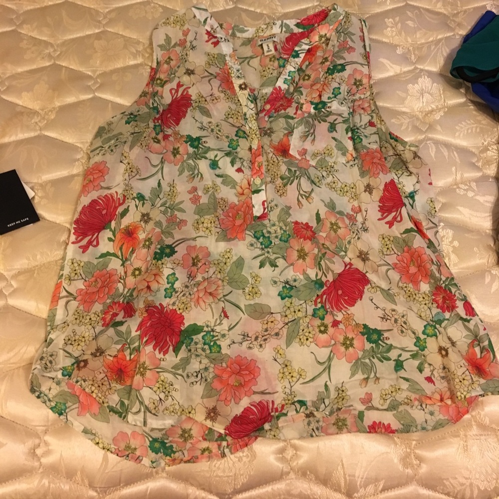 Old Navy Floral Top