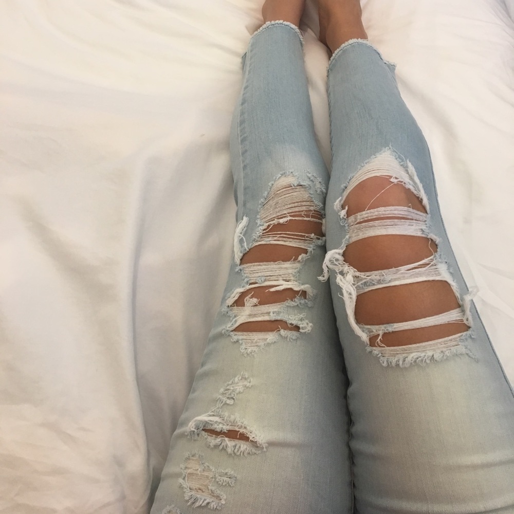 American Eagle ripped jeans