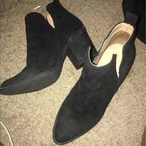 Steve Madden Palomaa Booties