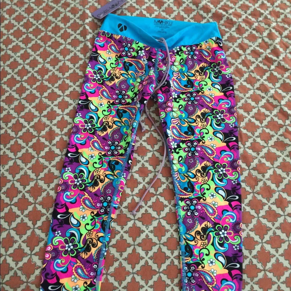 SOLD leggings