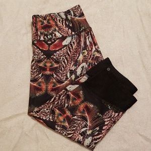Onzie S/M Crop Leggings