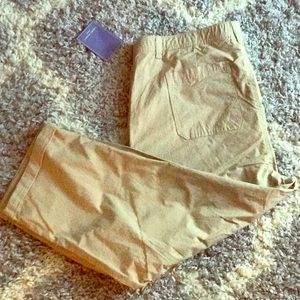 NWT, Beige, Laura Scott Petite Capris. Size 12p