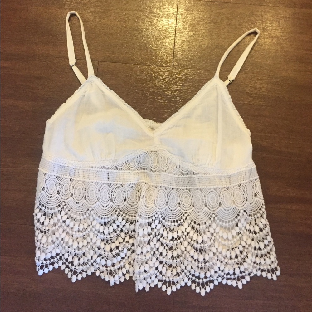 White crop top with lace detail