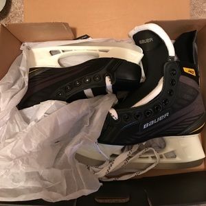 Bauer Hockey Skates, size 7.5 Never used.