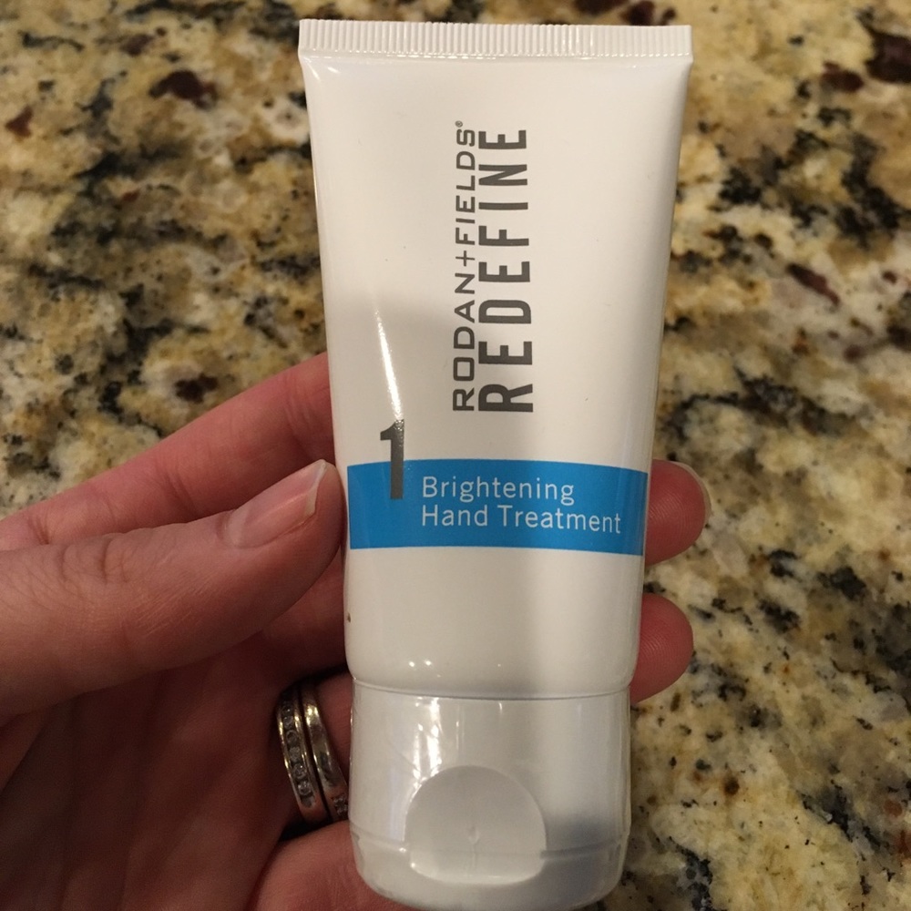Rodan and Fields Hand Brightening Treatment