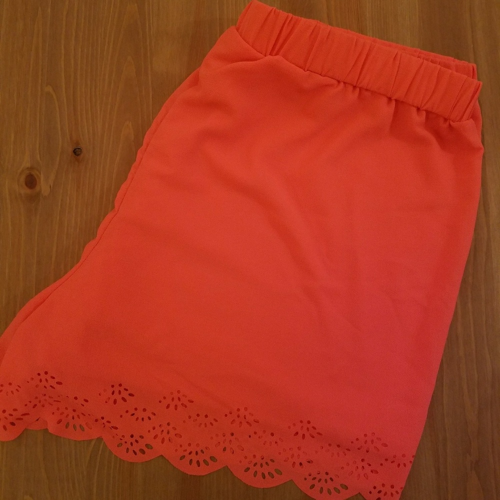 HeartSoulPlus Coral Scalloped Shorts