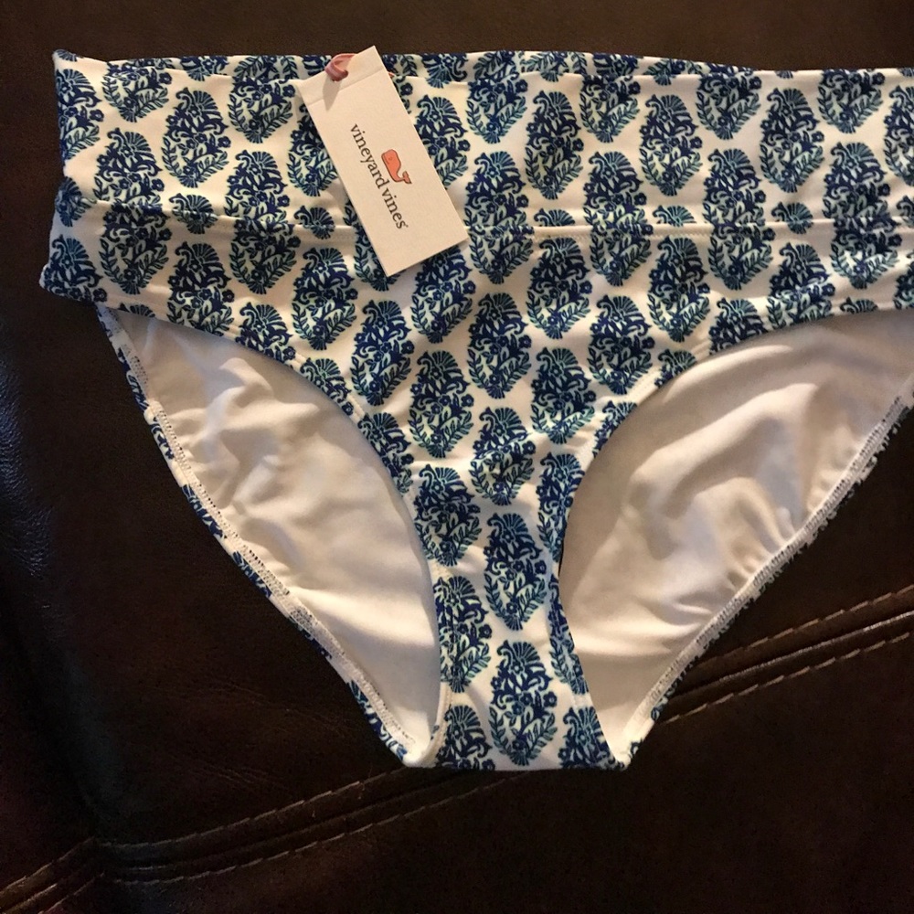 Vineyard vine girls swimsuit bottoms