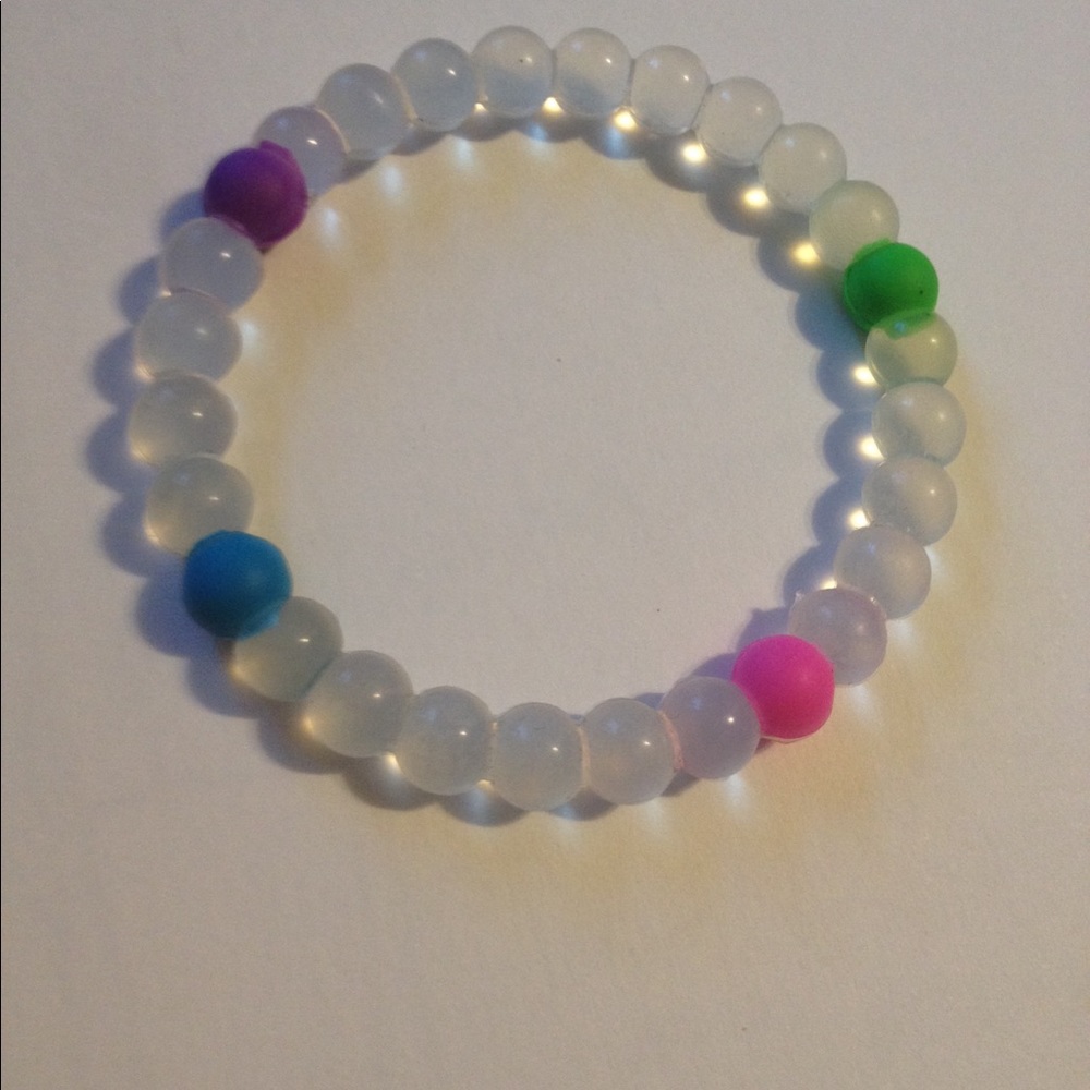 Plastic Headache Bracelet