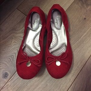 Like New Red Flats