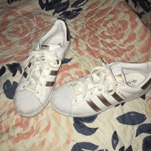 Rose gold Superstars