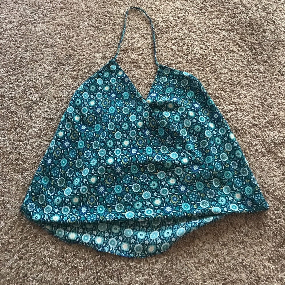 Super cute halter top!