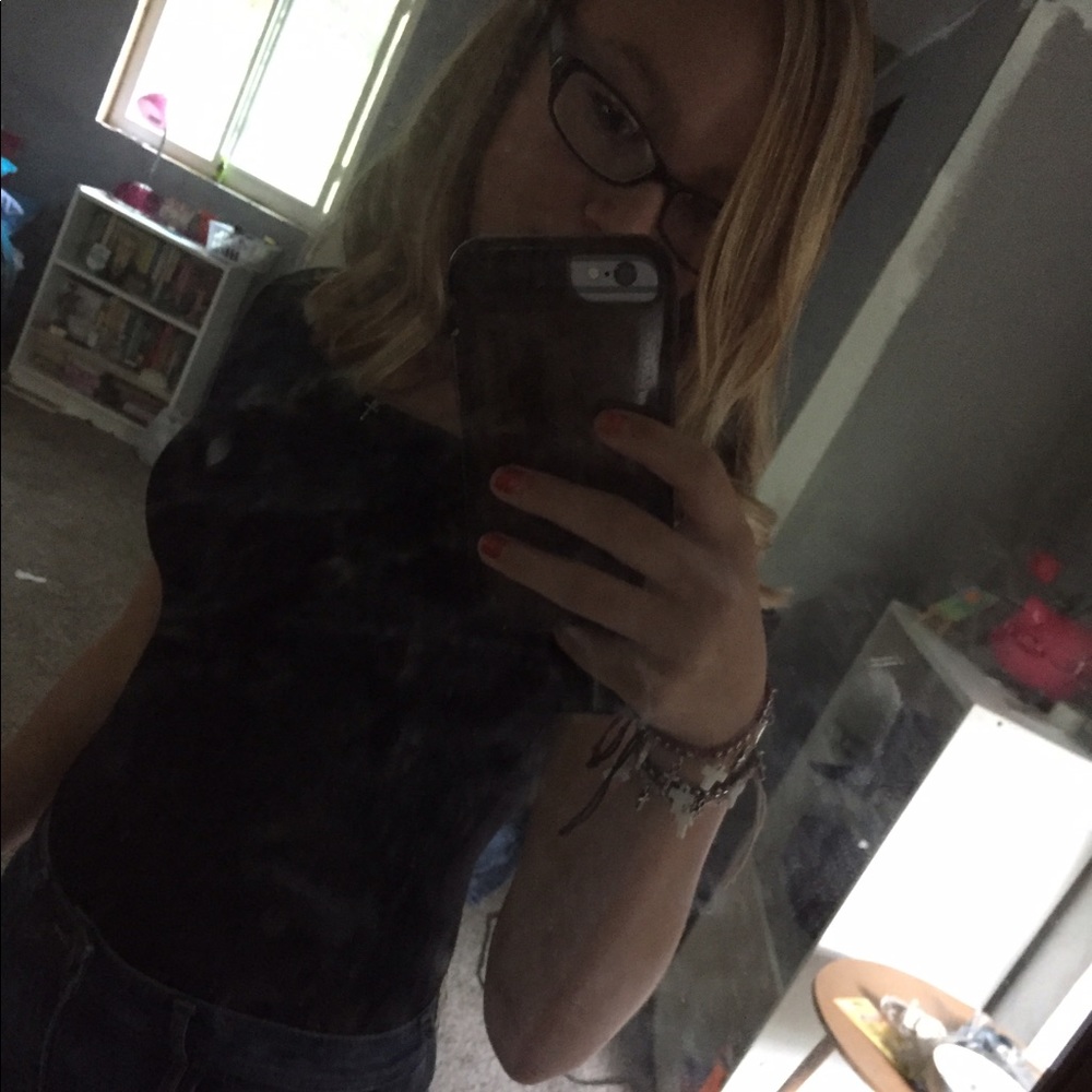 Meet your Posher, Haleigh