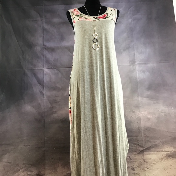 Very Comfortable Sleeveless Maxi Dress - Picture 2 of 8