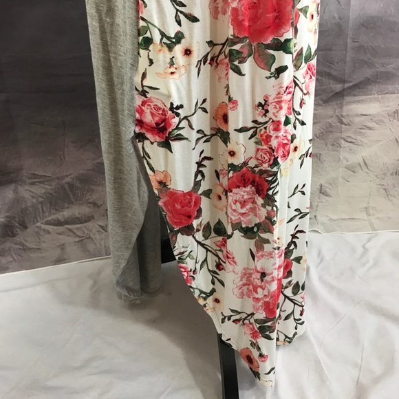 Very Comfortable Sleeveless Maxi Dress - Picture 8 of 8