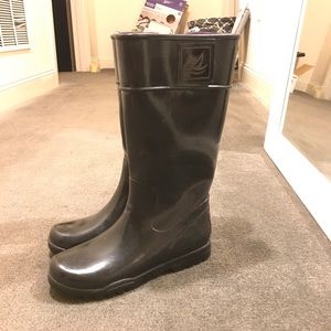 Sperry rain boots