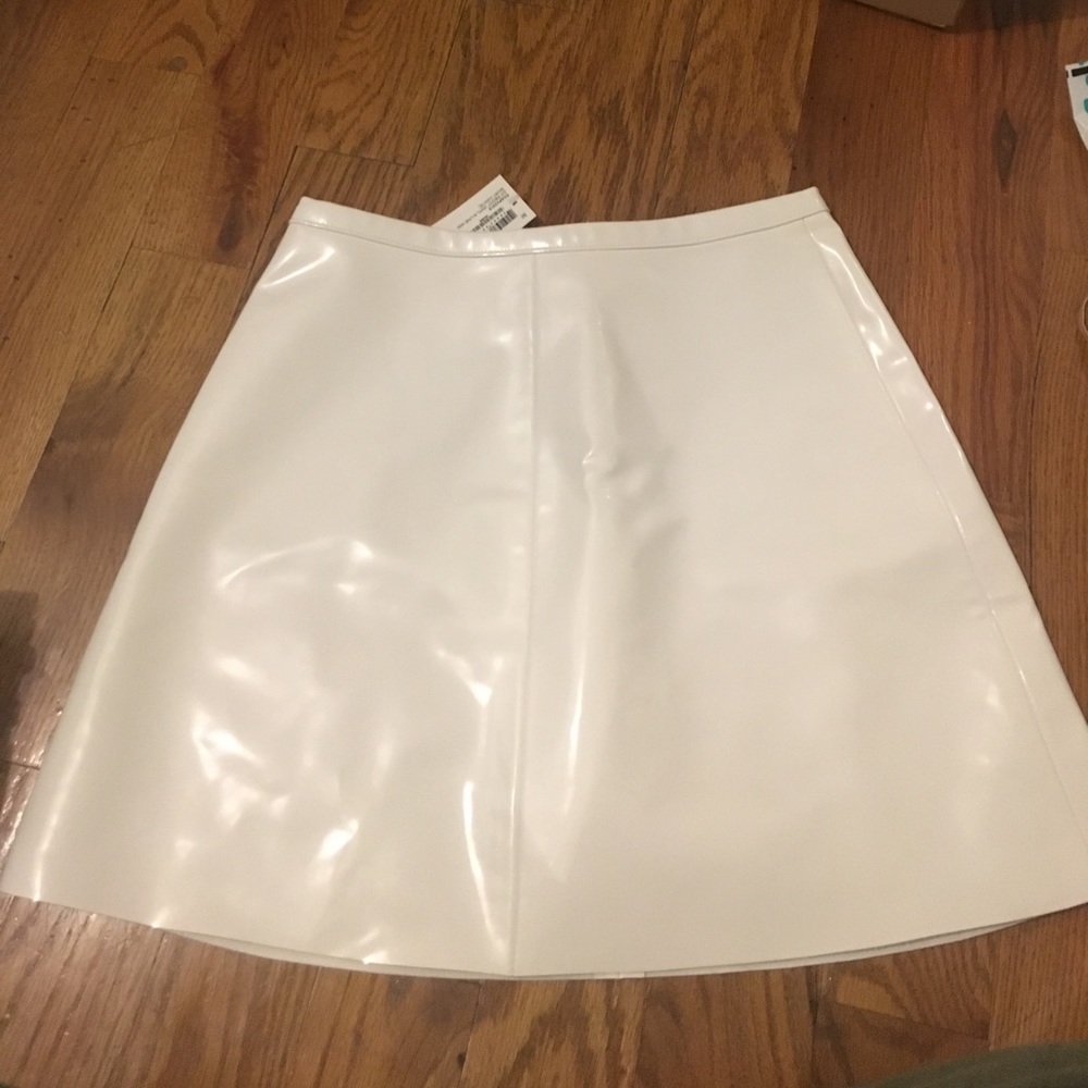 NEW American Apparel Zip front white vinyl skirt m - Picture 3 of 5