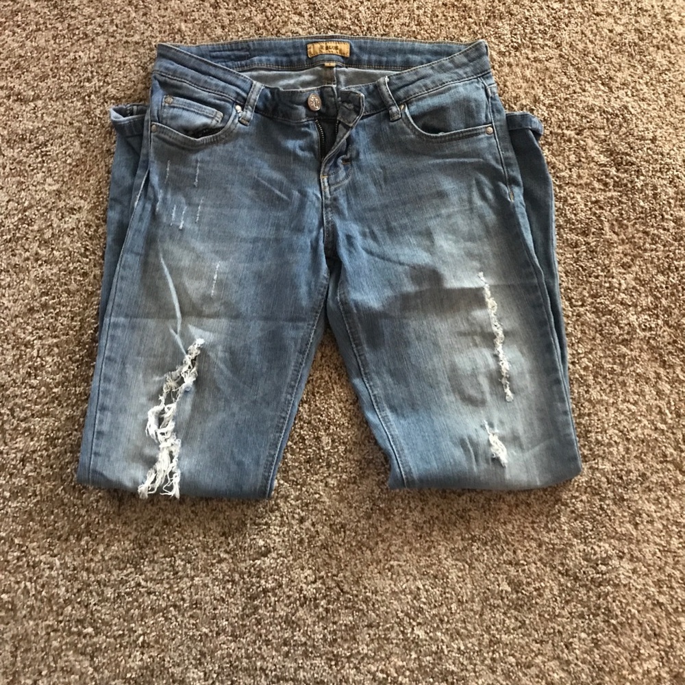 STS Blue distressed boyfriend jean