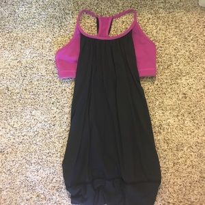 Lululemon tank w/ built in bra