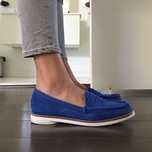 Gap size 8 blue women's loafers