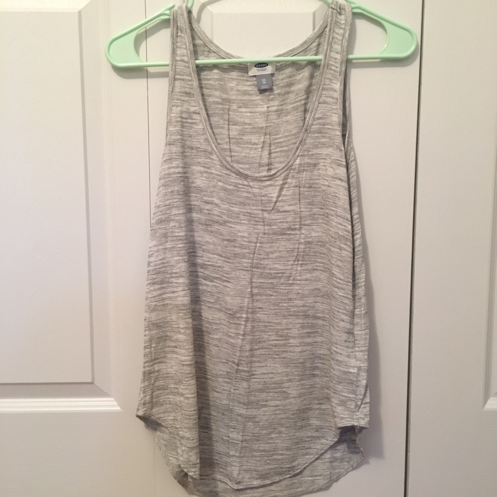 Old Navy cream-and-black tank