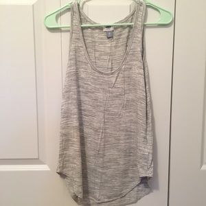 Old Navy cream-and-black tank