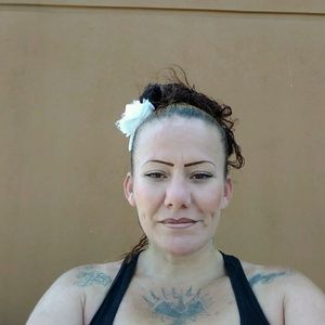 Meet your Posher, Adrienne