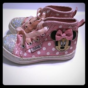 Minnie Mouse high tops