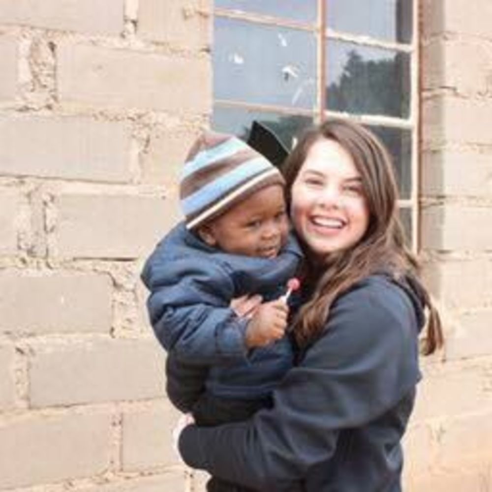 Meet your Posher, Kenzie