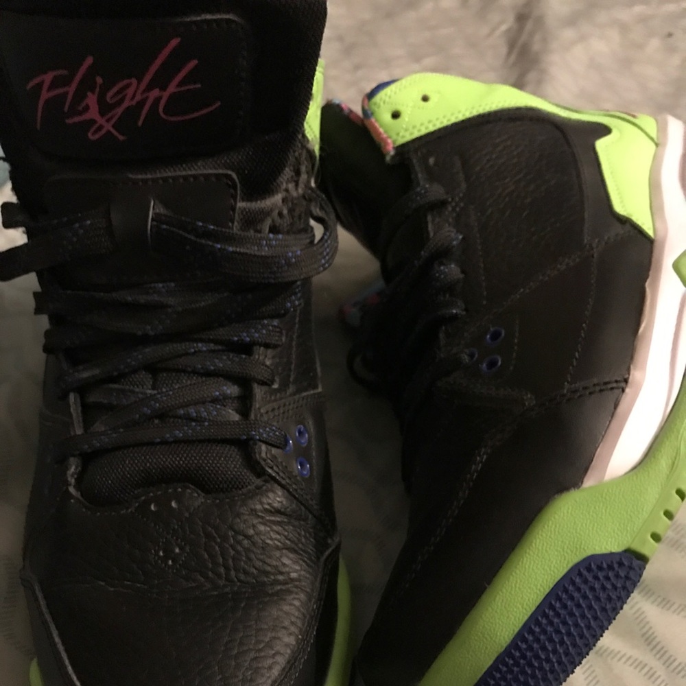 Sneakers- men's size 8.5 not women size sorry