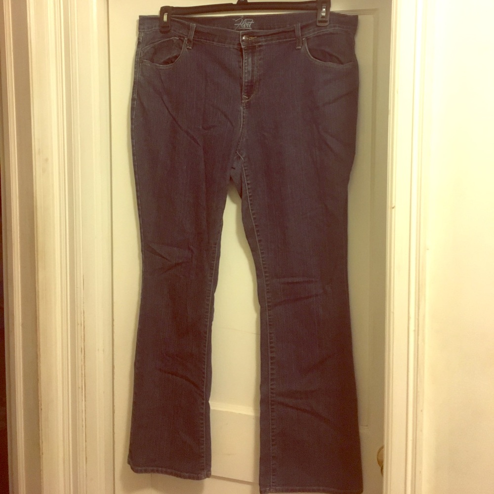 Old navy bootcut jeans