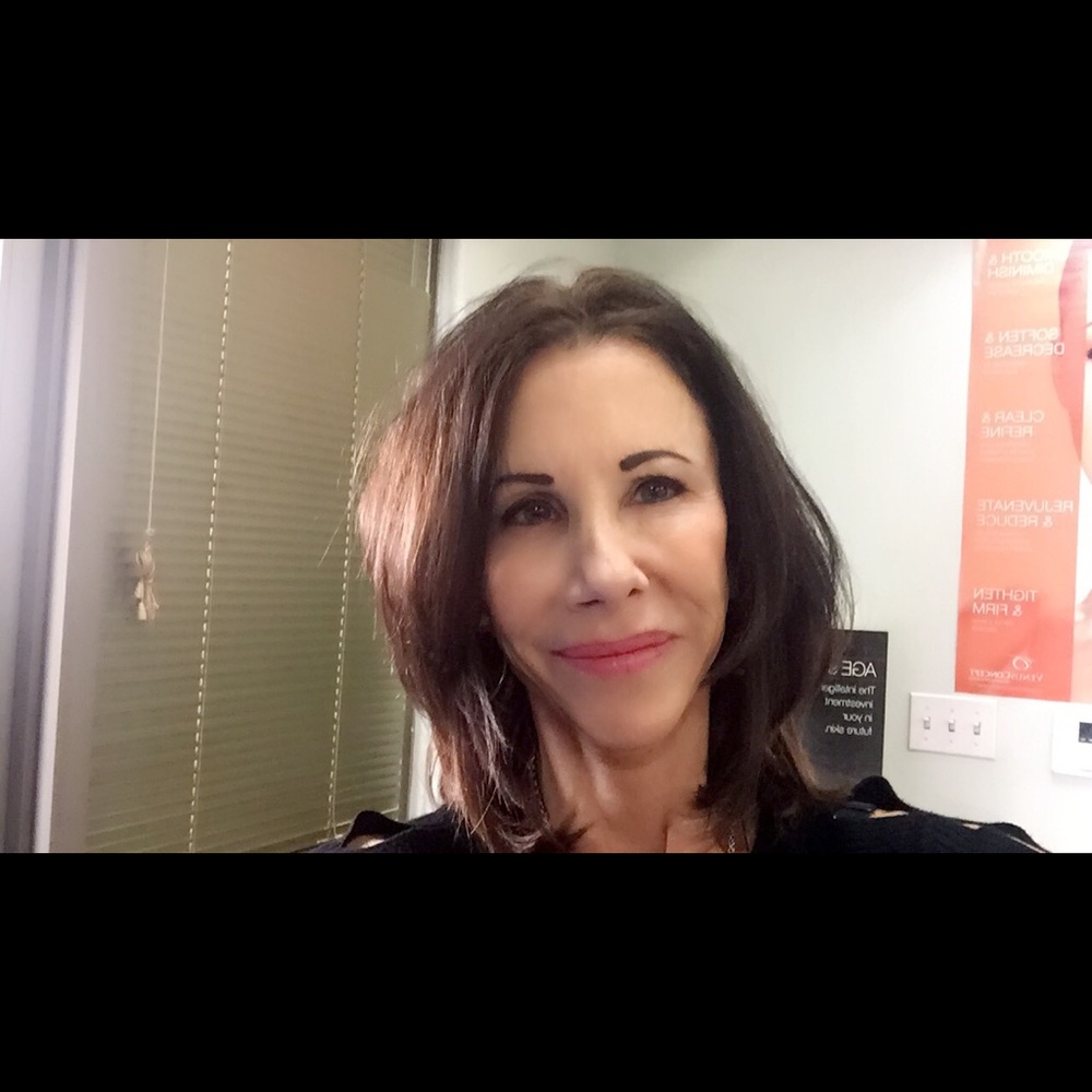 Meet your Posher, Julie