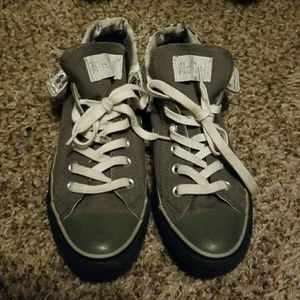 Grey converse