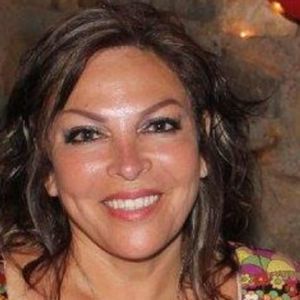 Meet your Posher, Alma