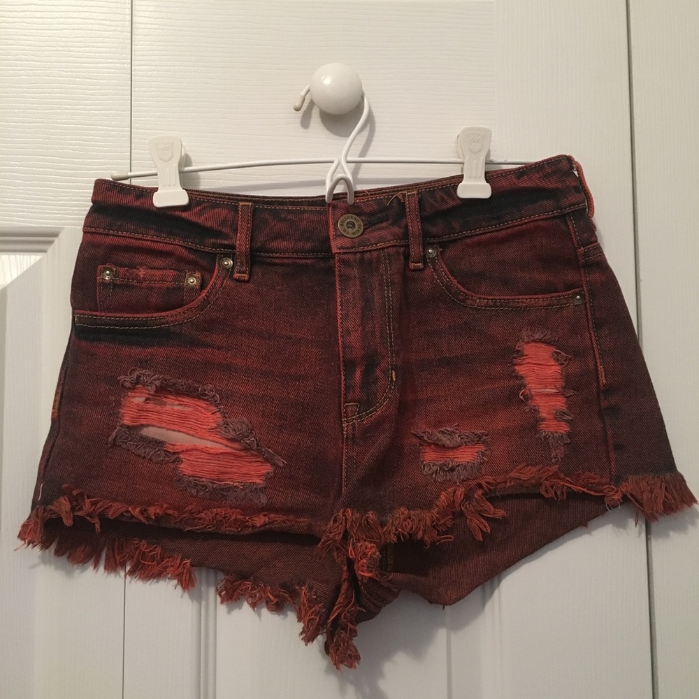 Bullhead dip-dyed scarlet shorts