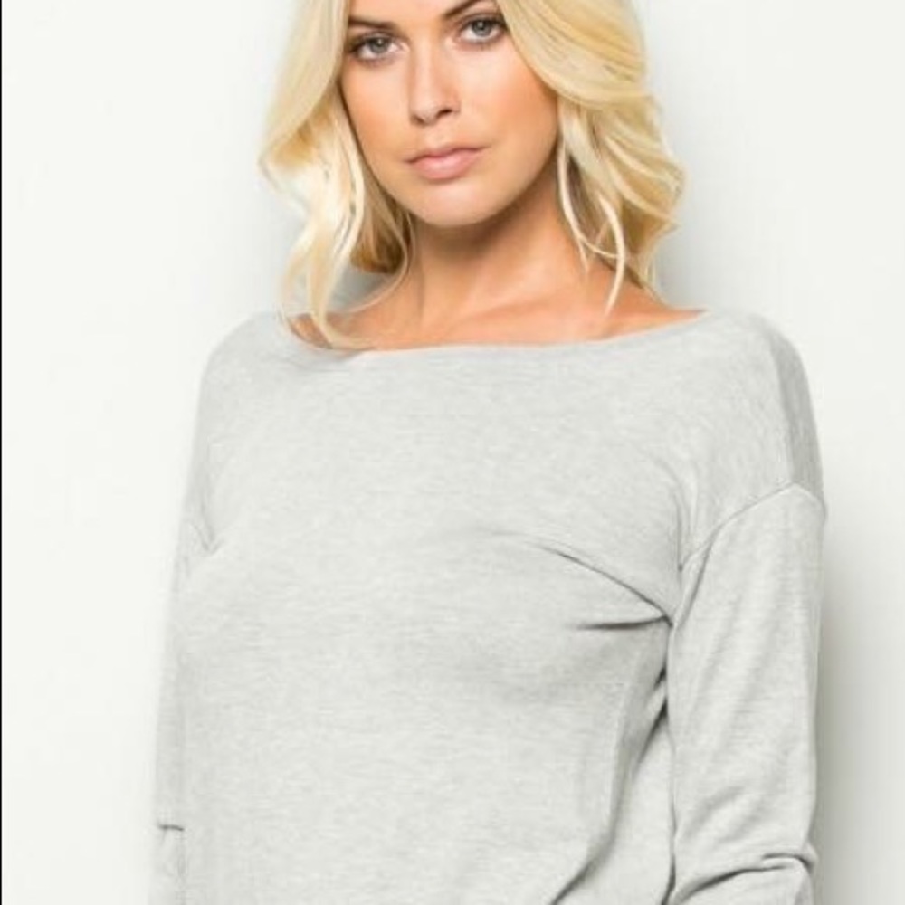 Light weight sweater