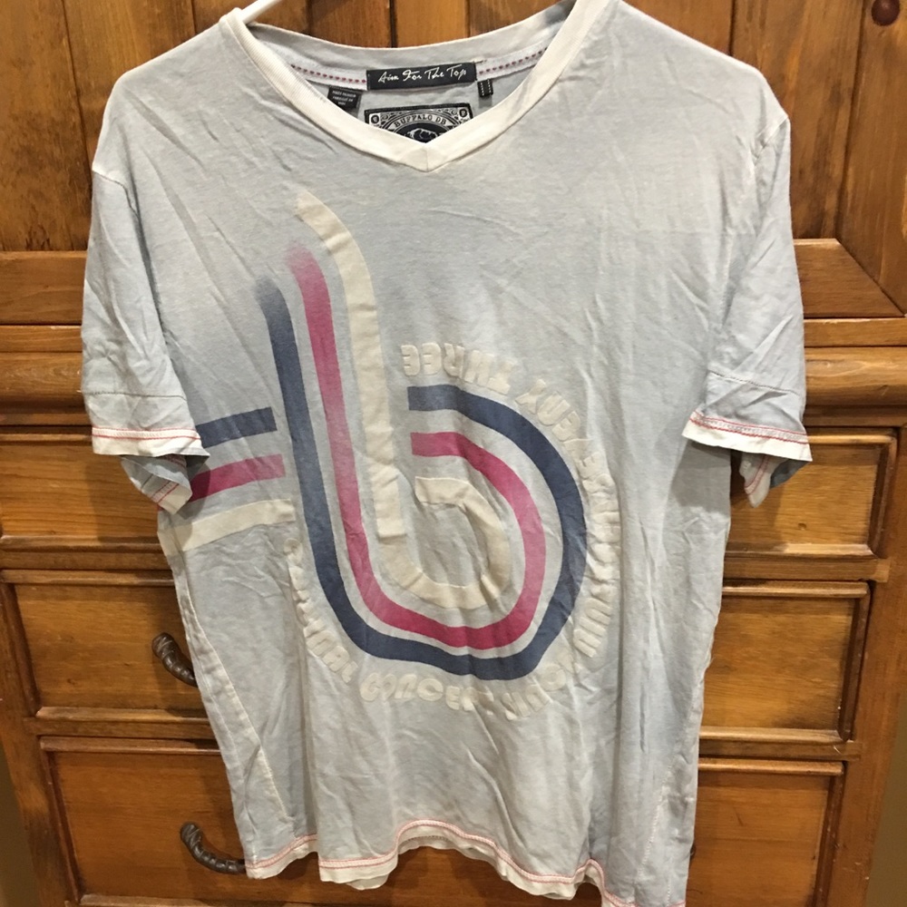 Buffalo v neck tee