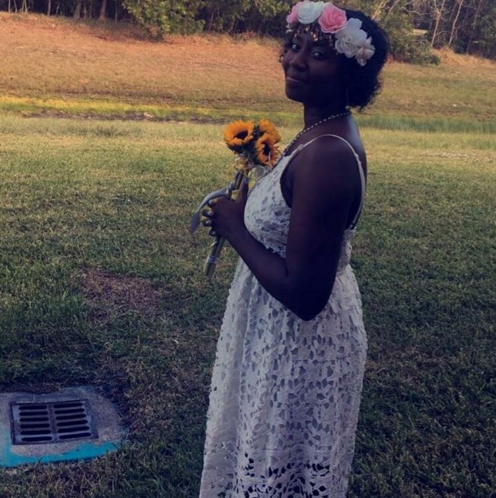 Dress - Picture 2 of 2