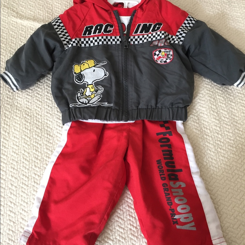 Vintage Snoopy jogging suit!