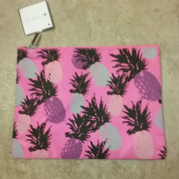 Macy's Tropical Pineapple Cosmetic Bag - Picture 2 of 4