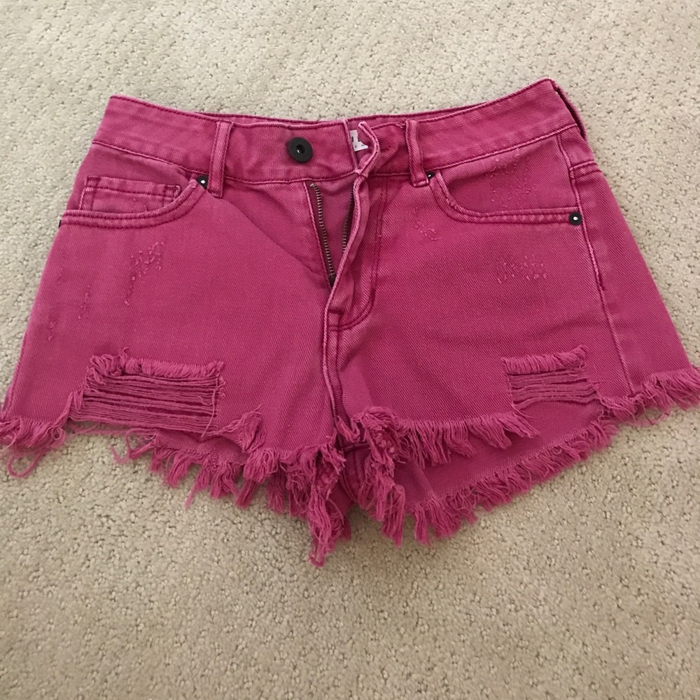 Bullhead denim pink shorts