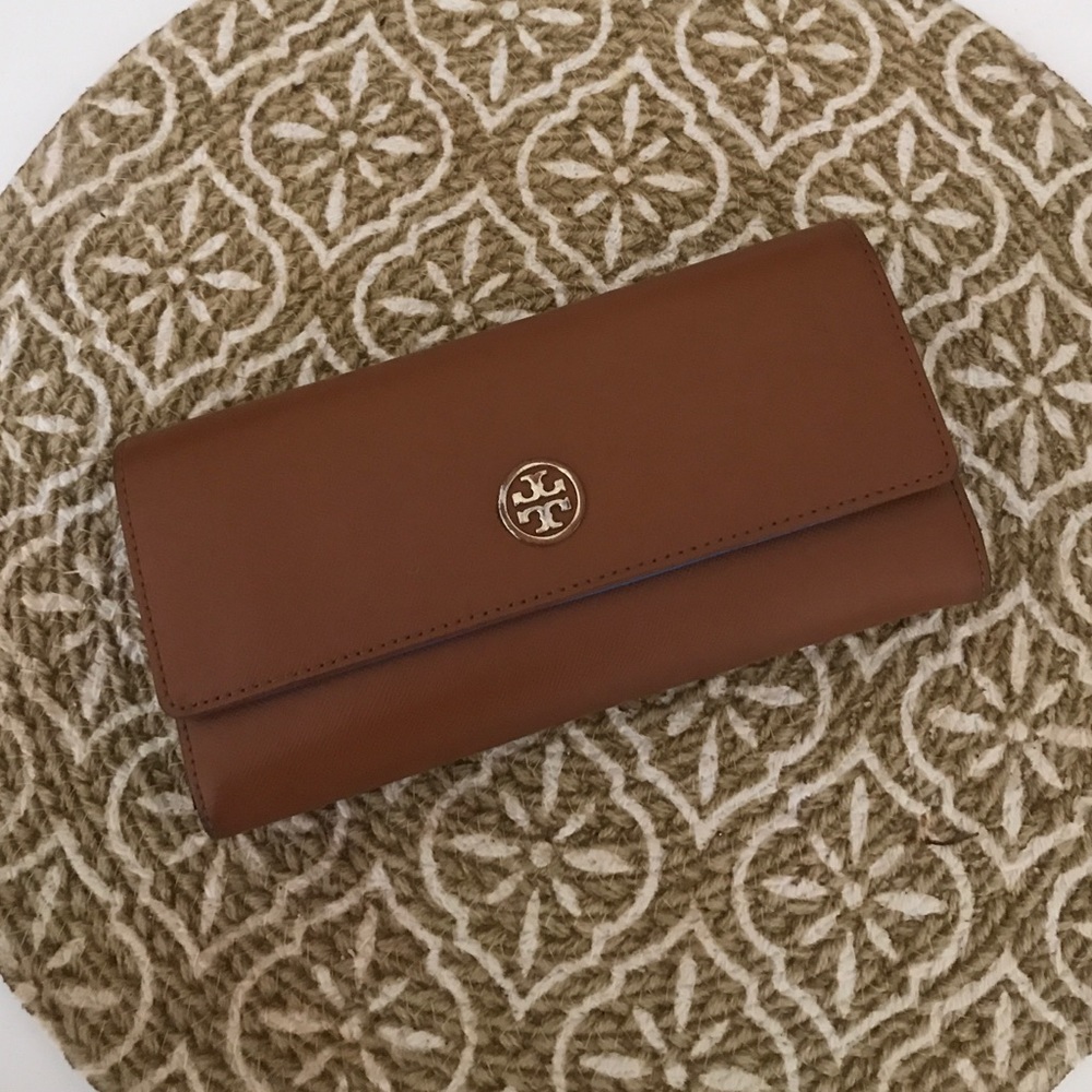 Tory wallet
