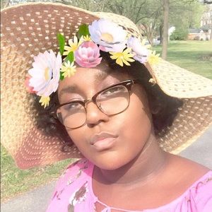 Meet your Posher, Abigail