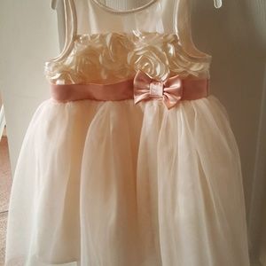 Girls size 3T dress