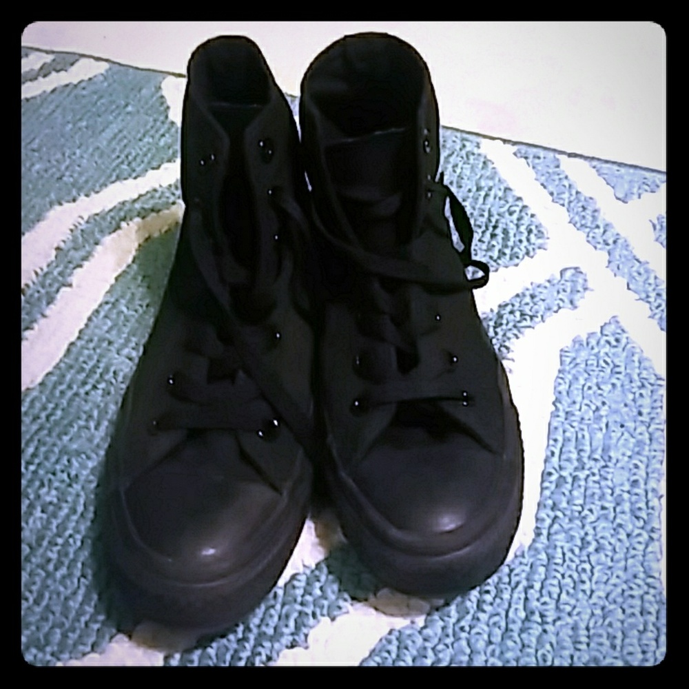 All black converse