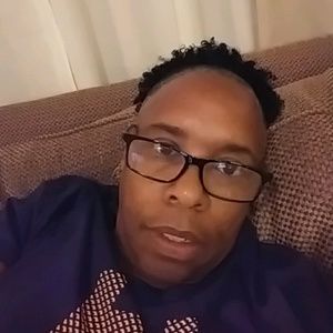 Meet your Posher, Rolanda