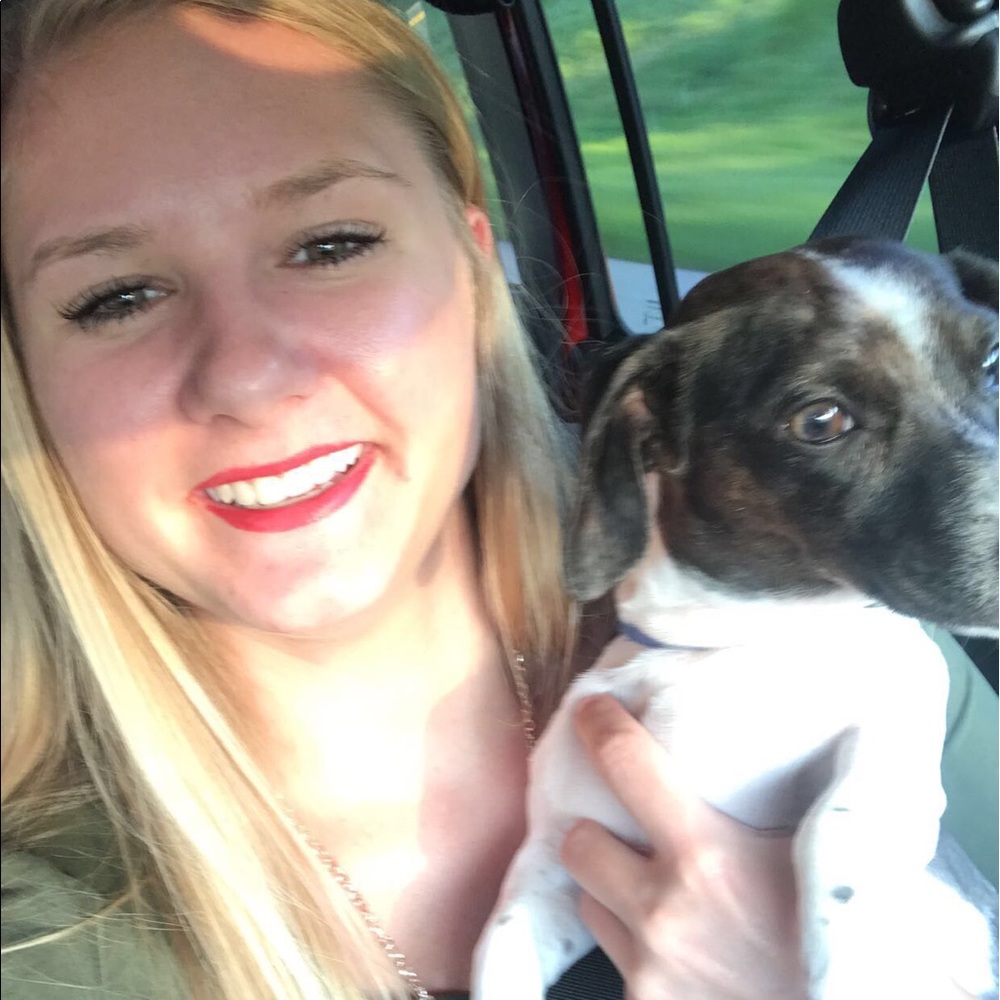 Meet your Posher, Victoria